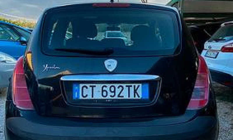Lancia Ypsilon 1.2...