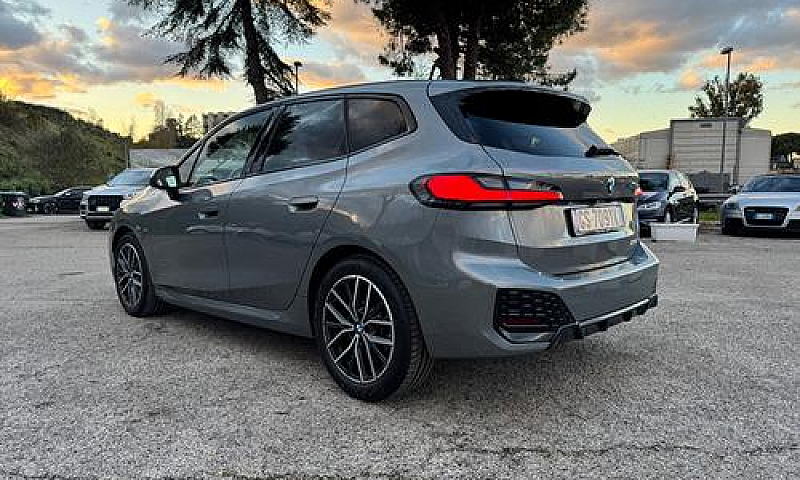 Bmw 218D Active Tour...
