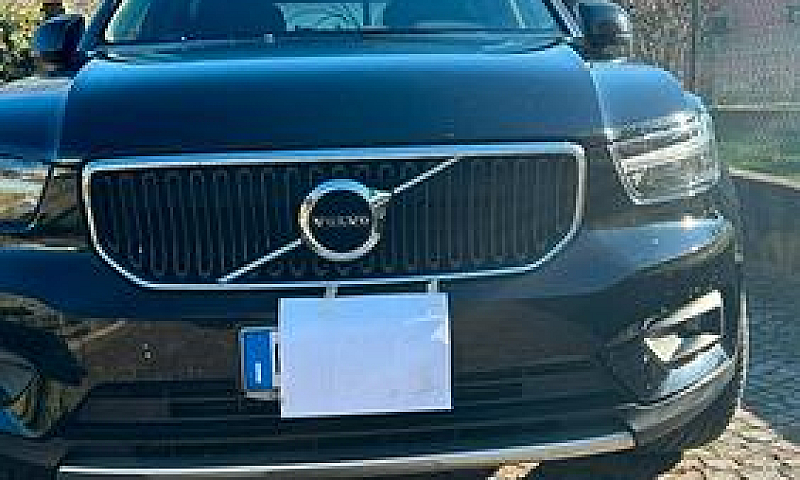 Volvo Xc40 (2017-->)...