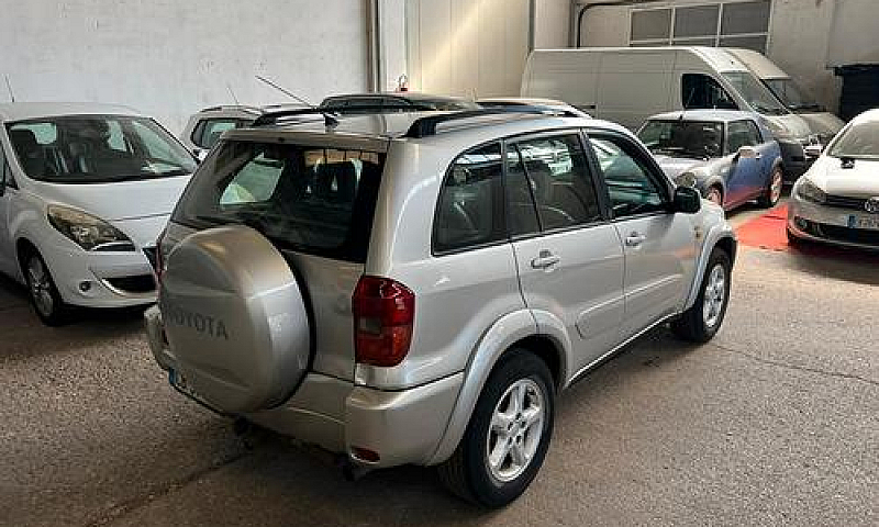 Toyota Rav 4 2,0-D-4...