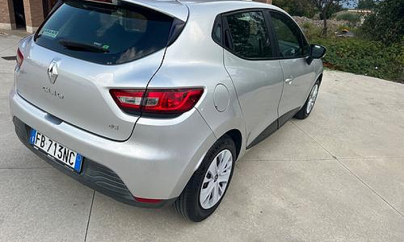 Renault Clio 1.5 Dci...