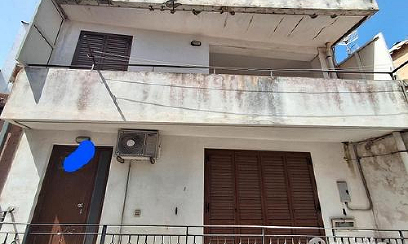 Casa Semindipendente...