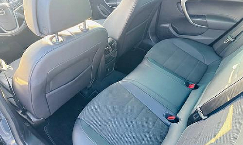Opel Insignia 2.0 Cd...