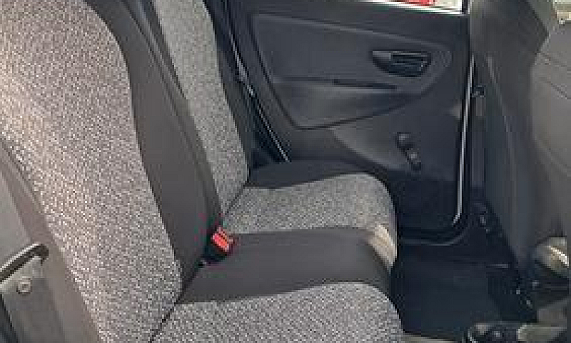 Lancia Ypsilon 1.2 6...