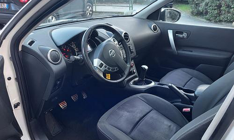 Nissan Qashqai 1.6 1...