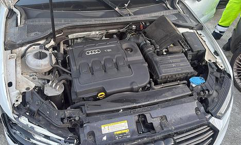 Audi A3 Sedan Incide...