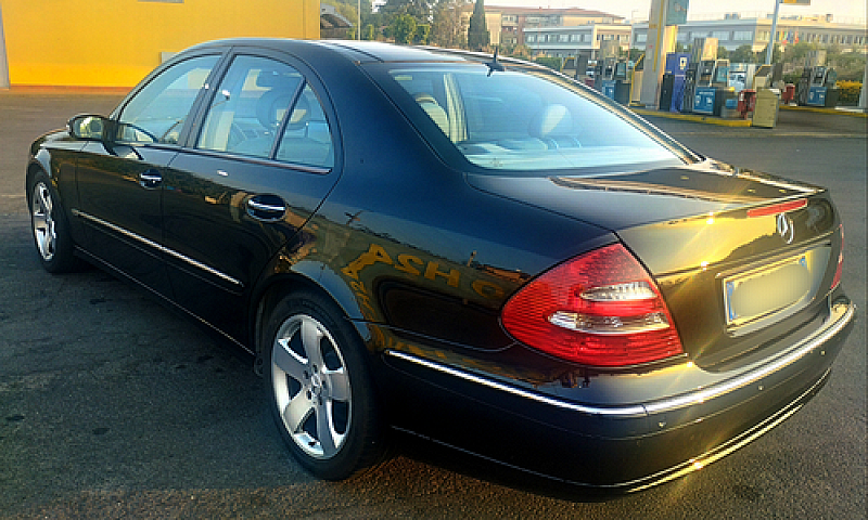 Mercedes Benz E-Clas...