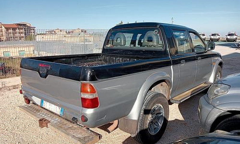 Mitsubishi L200 2.5 ...