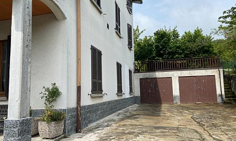 Appartamento In Vill...