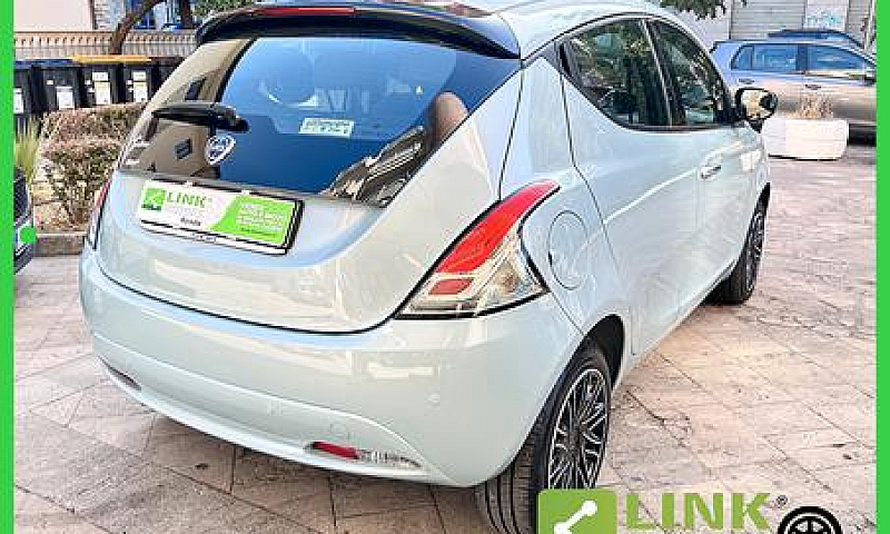 Lancia Ypsilon 1.0 F...