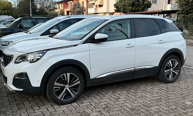 Peugeot 3008 1.5 130...