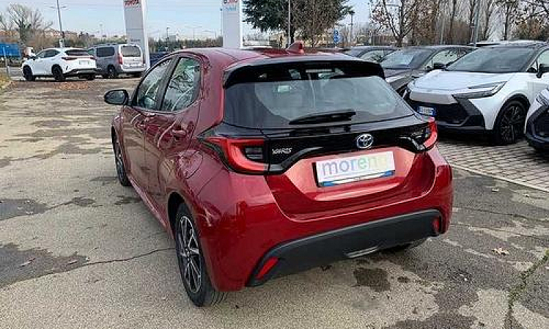 Toyota Yaris 1.5 Hyb...
