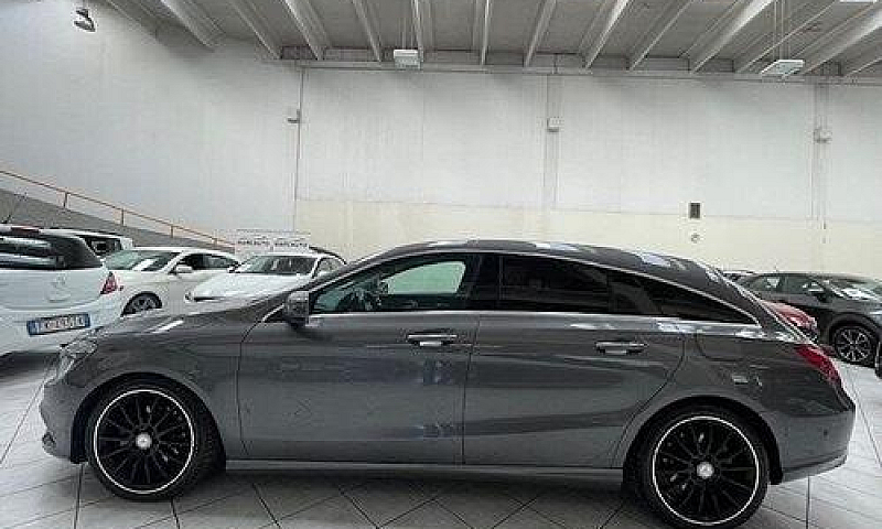 Mercedes-Benz Cla 20...