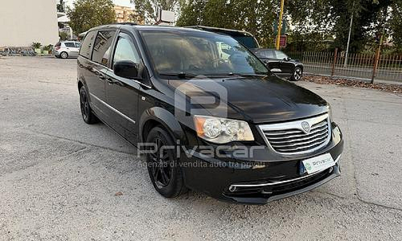 Lancia Voyager 2.8 T...