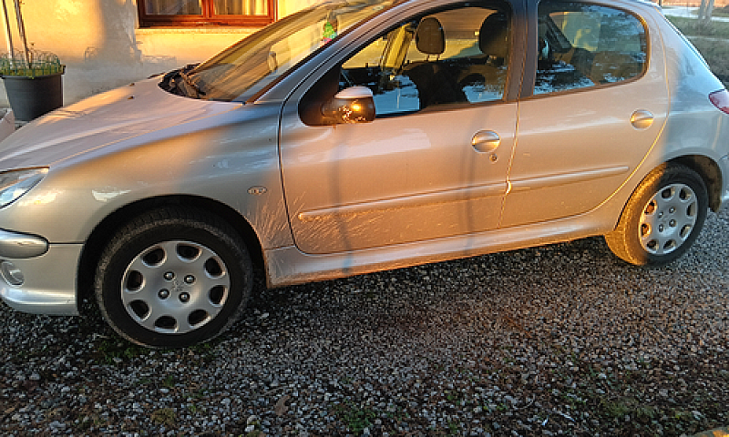 Peugeot 206...