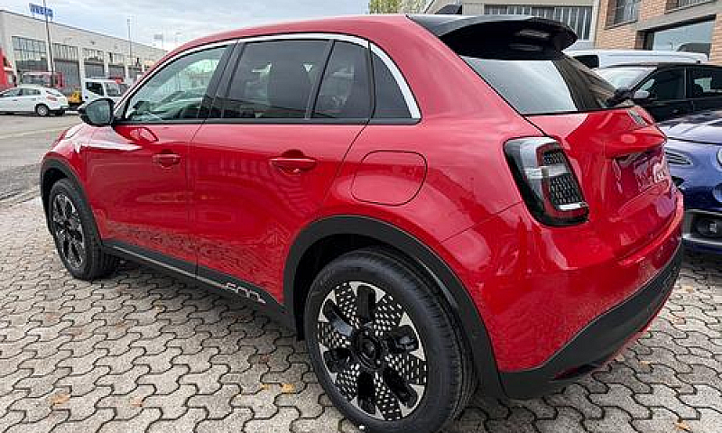 Fiat 600 Hybrid 100 ...