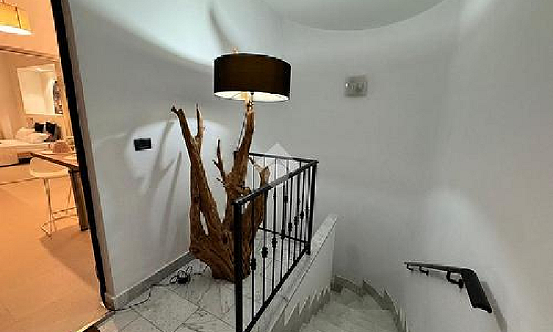 2 Locali A Oristano...