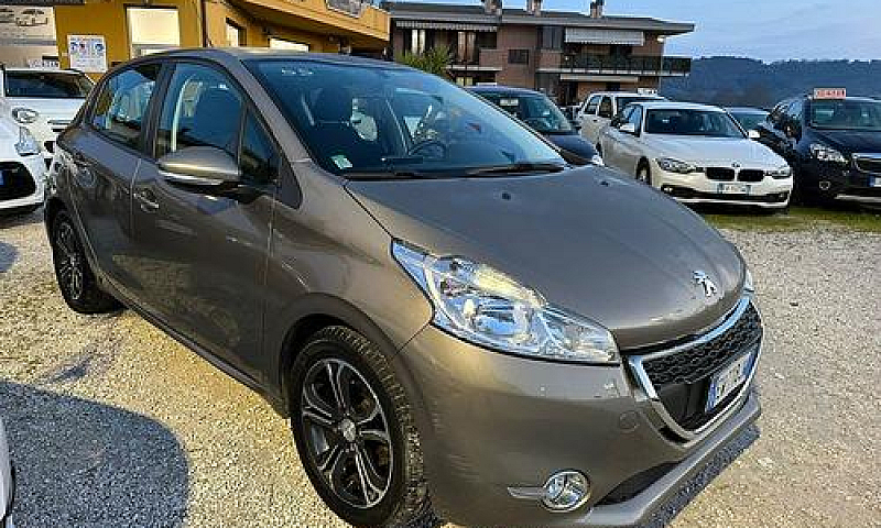 Peugeot 208 1.4 8V H...