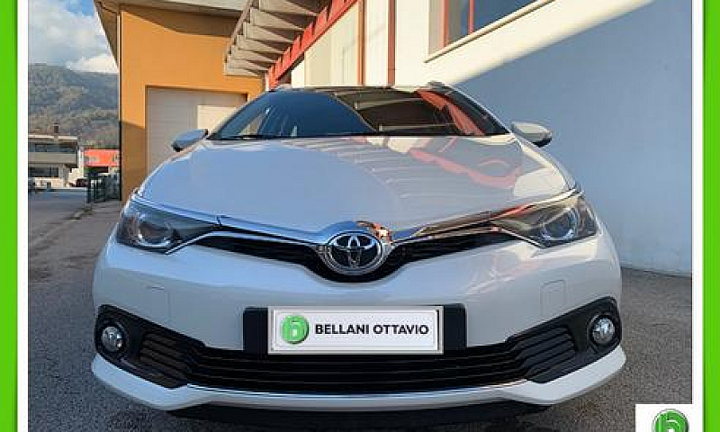 Toyota Auris Touring...