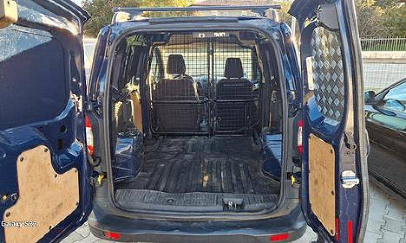 Ford Transit Courier...