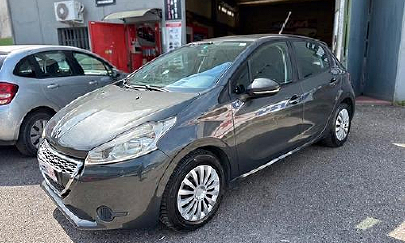 Peugeot 208 1.2 Vti ...