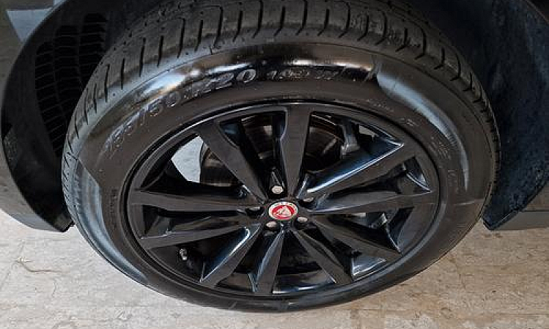 Jaguar F-Pace 2.0 D ...