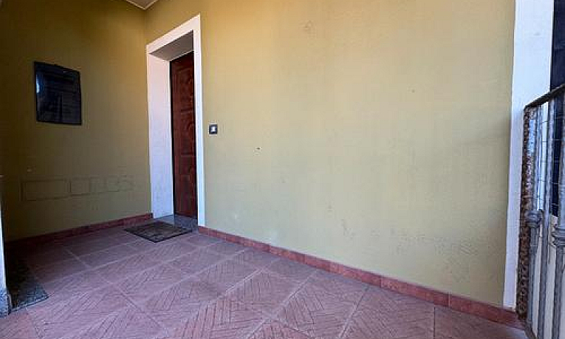 Nuovo Ampio Trivano ...