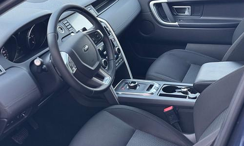 Land Rover Discovery...