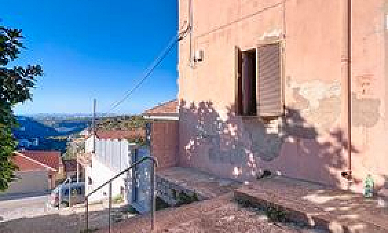 Casa Indipendente Co...