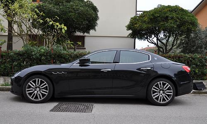 Maserati Ghibli V6 D...