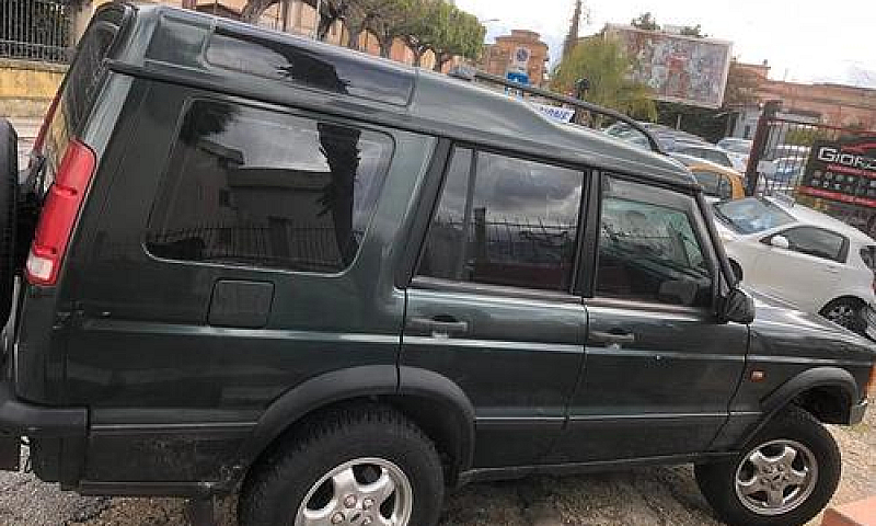 Land Rover Discovery...