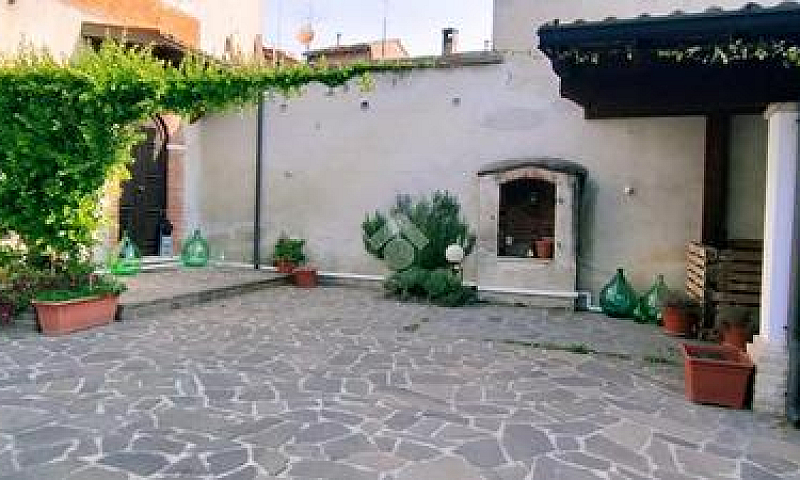 3 Locali A Ostiano...