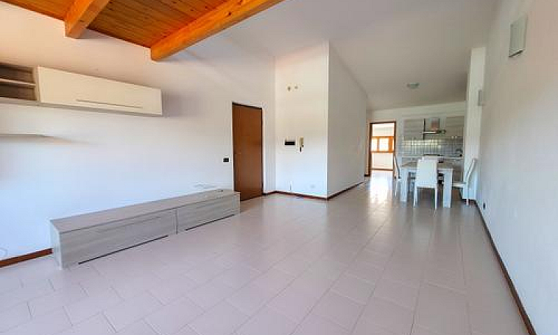 Appartamento Zona Ce...
