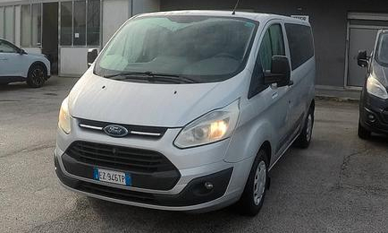 Ford Tourneo Custom ...