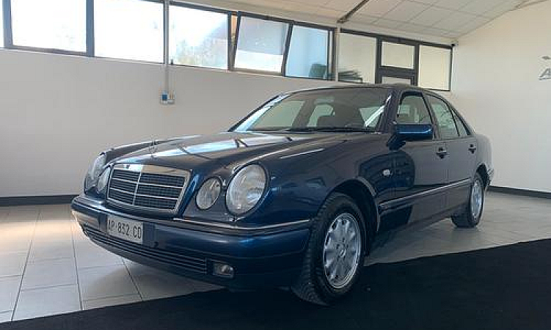 Mercedes-Benz E 250 ...