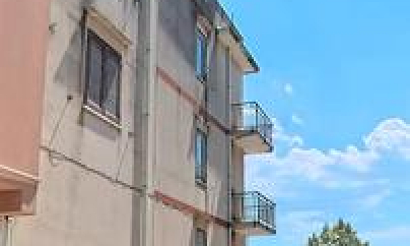 Edificio 4 Piani San...