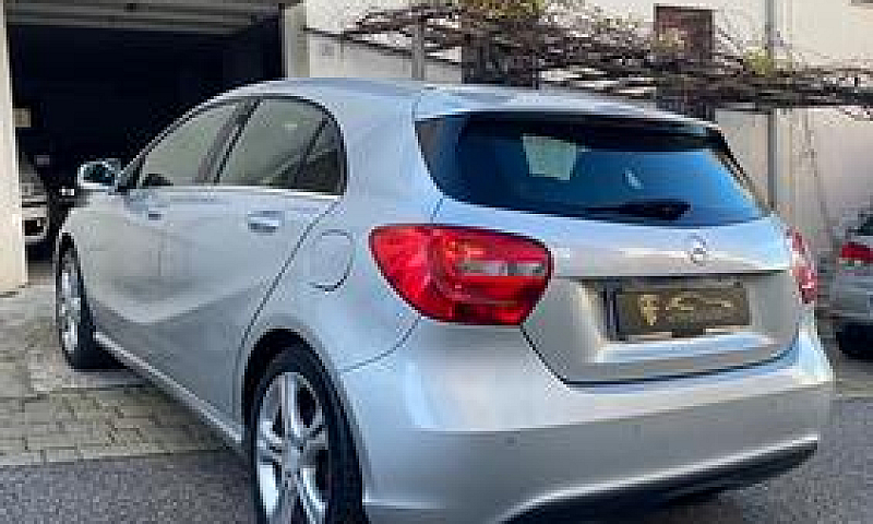 2014 Mercedes-Benz A...