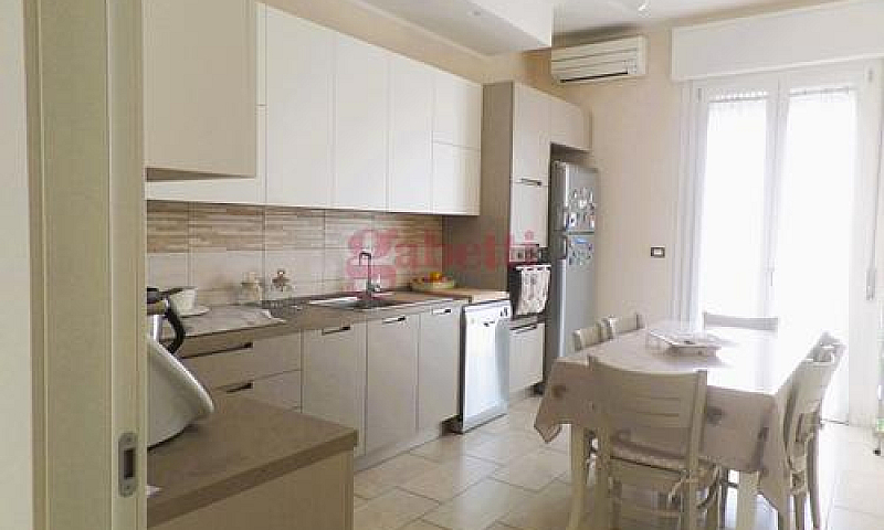 Appartamento Cento [...