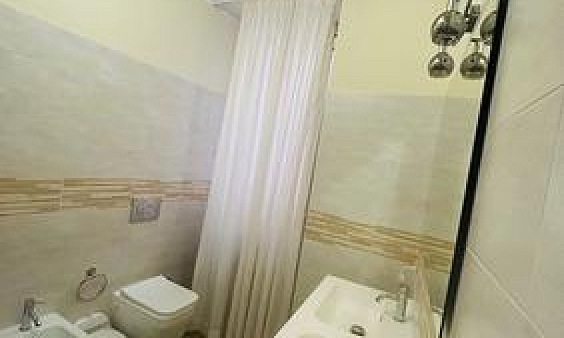 Casa Nuova A 200 Met...