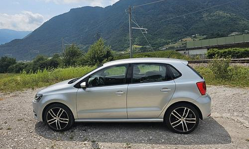 Volkswagen Polo Cros...