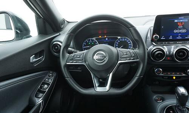 Nissan Juke N-Connec...