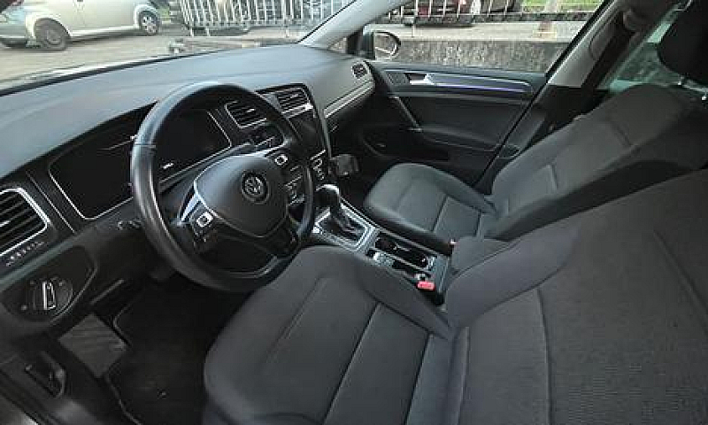 Volkswagen E-Golf 13...