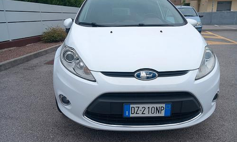 Ford Fiesta 1.4 5 Po...