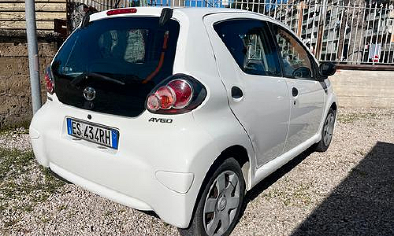 Toyota Aygo 1.0 Benz...