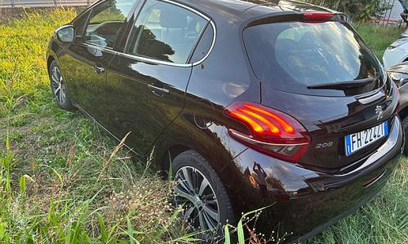 Peugeot 208 Puretech...