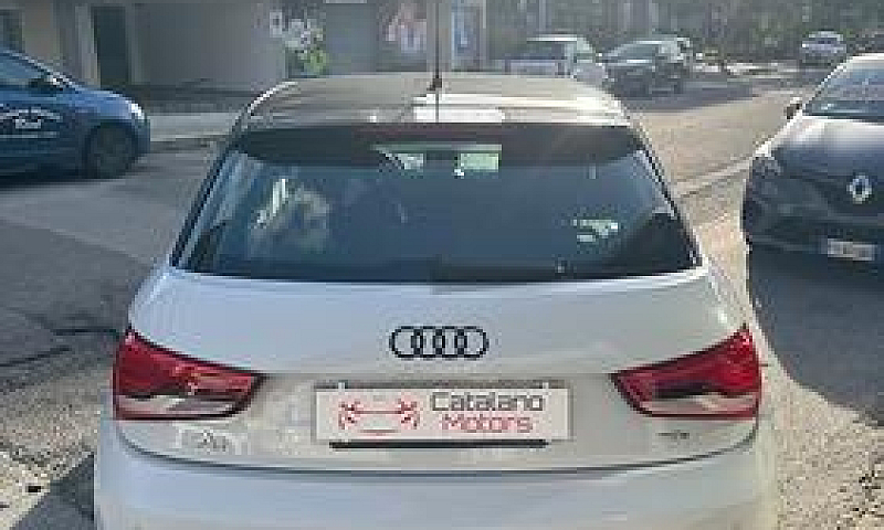 Audi A1 1.4 Tdi Admi...