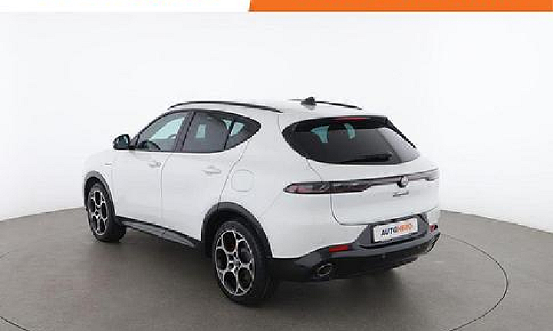 Alfa Romeo Tonale Pa...