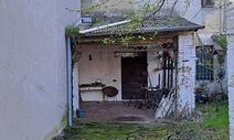 Porzione Di Casa A A...
