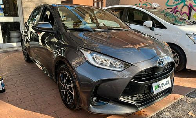 Toyota Yaris 1.5 Hyb...