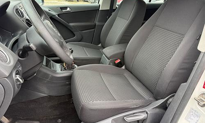 Volkswagen Tiguan 1....